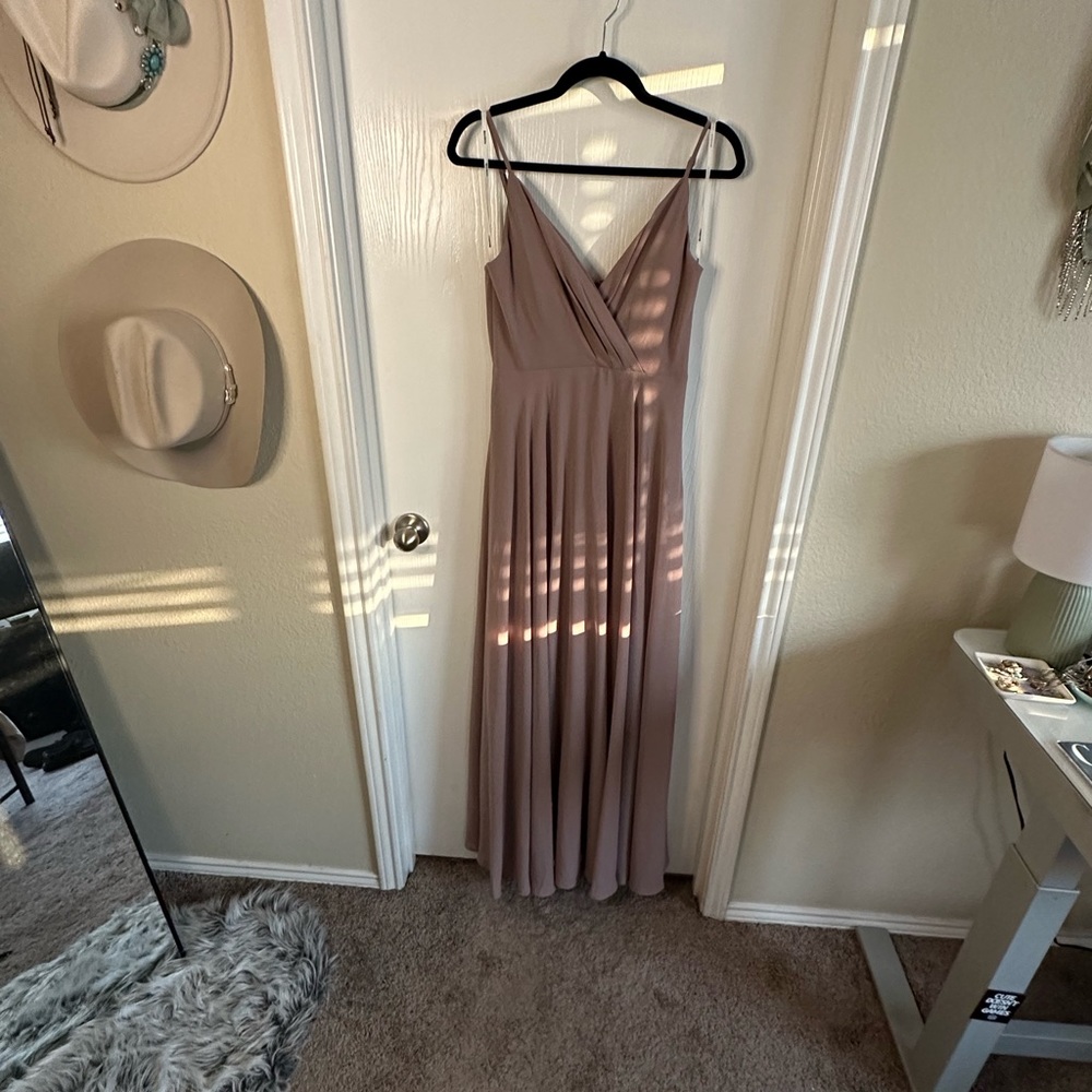 Size M Soieblu Blush Chiffon Spaghetti Strap Dress